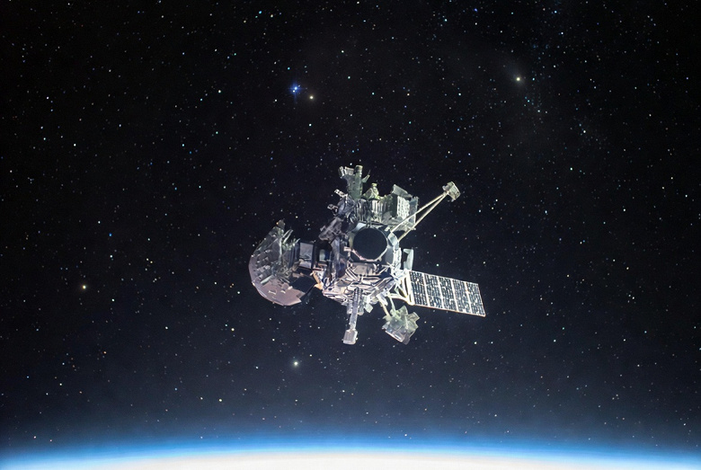 Новый российский двигатель для исследований дальнего космоса прошёл испытания